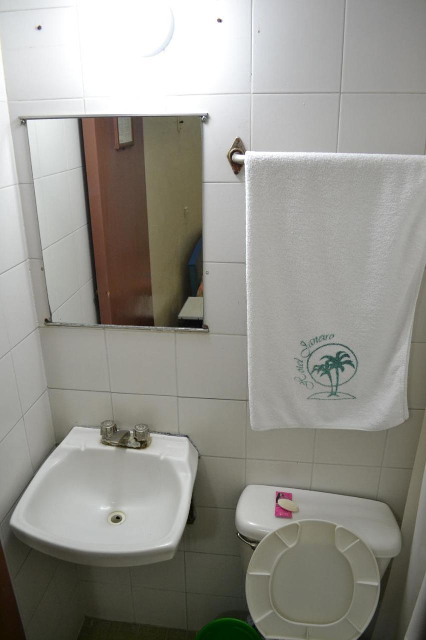 Hotel Janeiro Гуадалахара Екстериор снимка